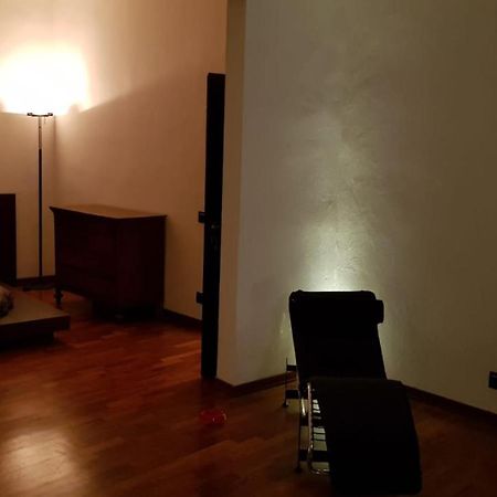 La Casa Con Piscina Riscaldata Interna Anna Luxury Garden Apartment Pisa Exterior photo